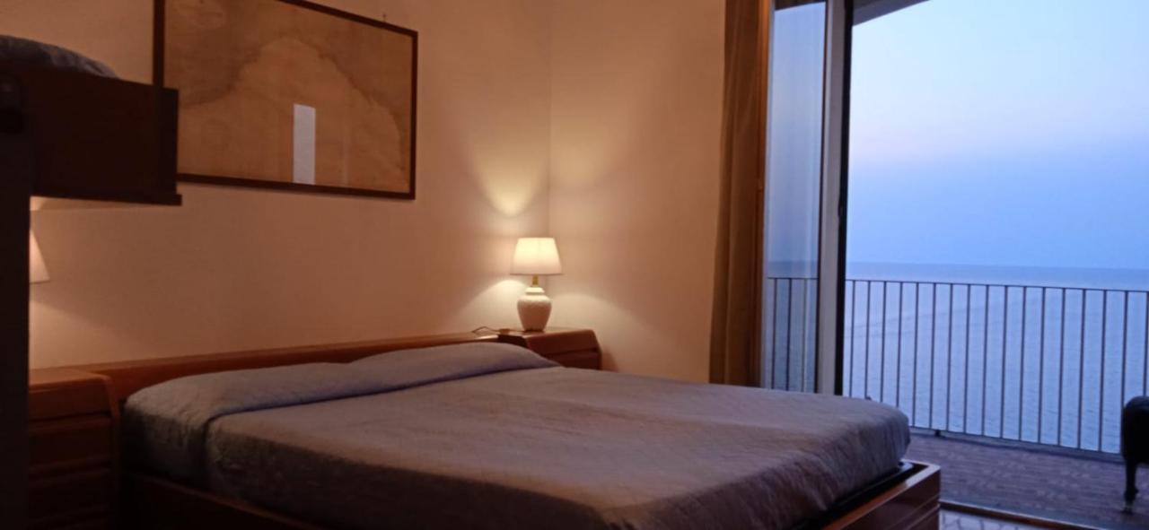 Appartamento Con Super Vista Sul Mare Arenzano Eksteriør bilde