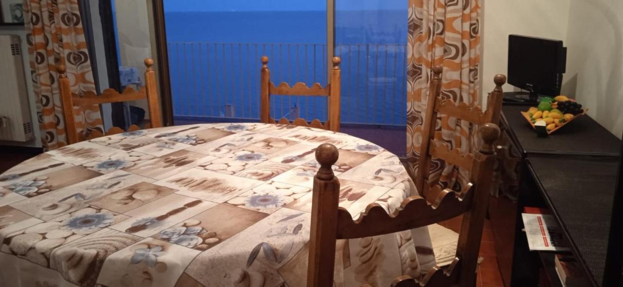 Appartamento Con Super Vista Sul Mare Arenzano Eksteriør bilde