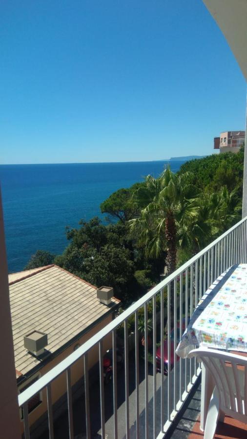 Appartamento Con Super Vista Sul Mare Arenzano Eksteriør bilde